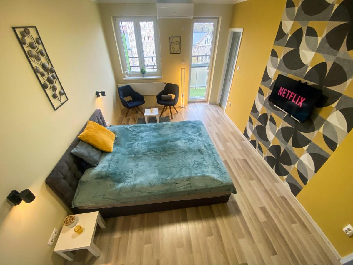 Fresh Smartly Designed Studio Flat & Sunny Balcony Budapest Exterior photo